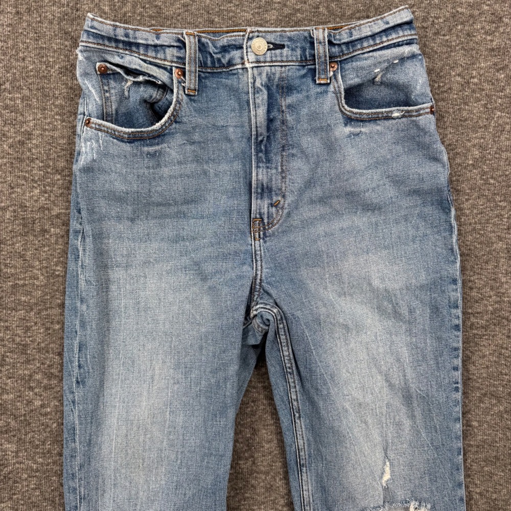 Abercrombie & Fitch Ankle Straight Ultra High Rise Distressed Jeans Light Wash 6 - Picture 3 of 8